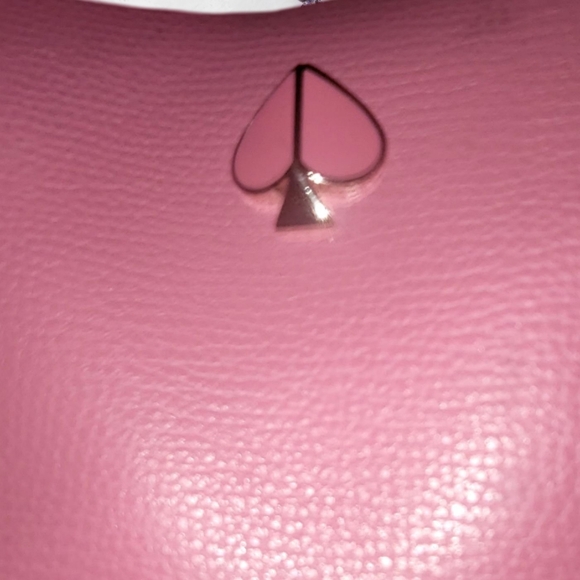 Pink Kate Spade tote w/wristlet - Picture 4 of 10